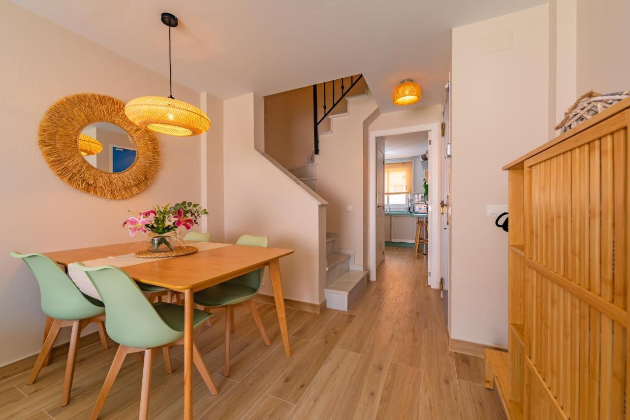 Beachfront, Pool, Terrace, Garage & Fibre Internet Ταρίφα Εξωτερικό φωτογραφία