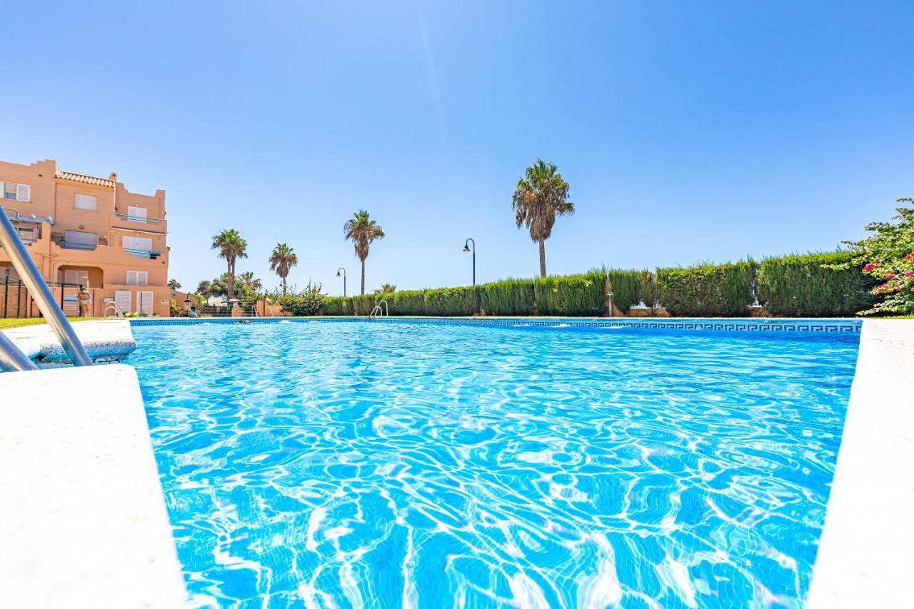 Beachfront, Pool, Terrace, Garage & Fibre Internet Ταρίφα Εξωτερικό φωτογραφία
