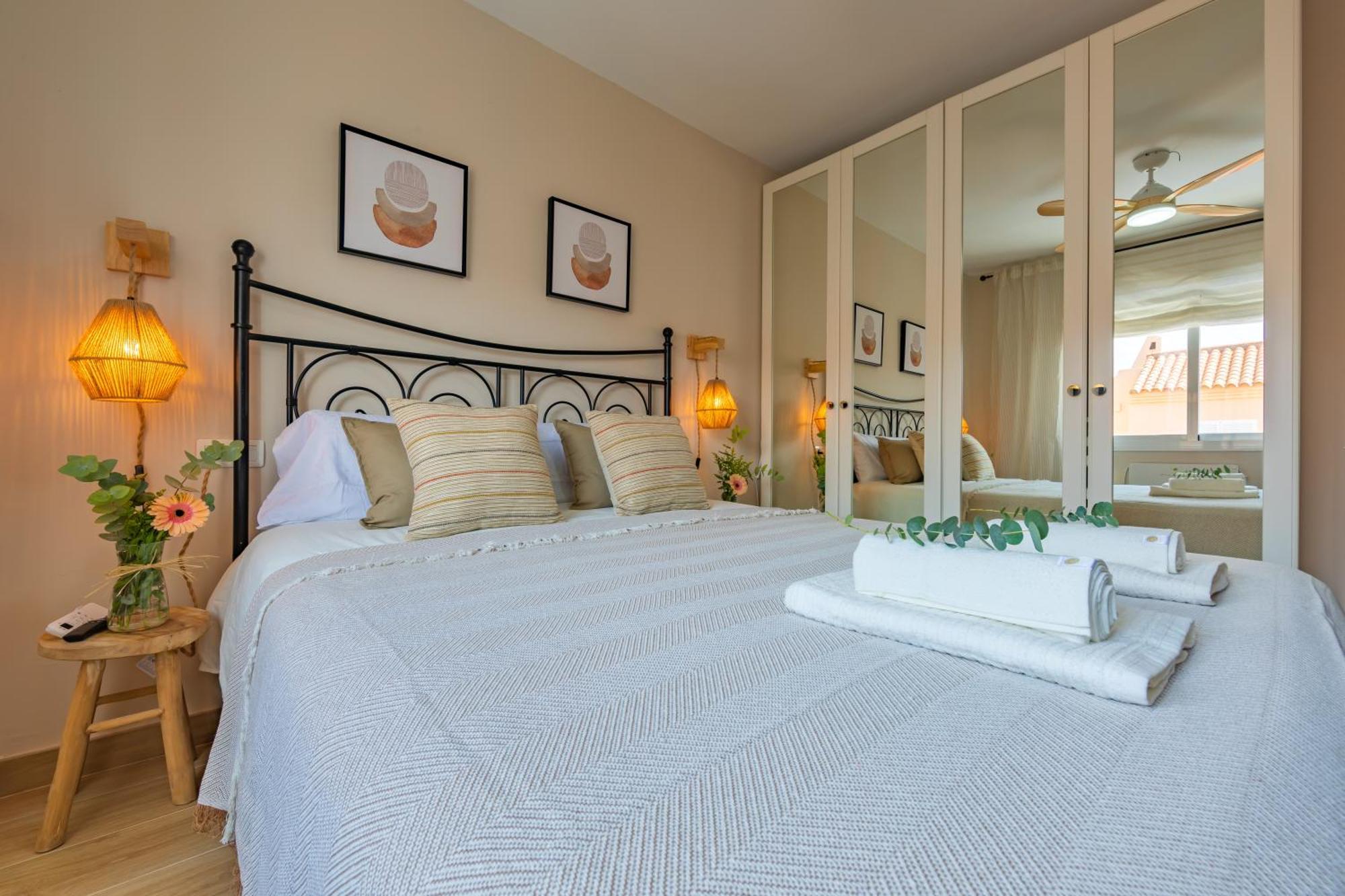 Beachfront, Pool, Terrace, Garage & Fibre Internet Ταρίφα Εξωτερικό φωτογραφία
